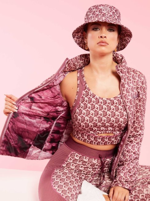 Achetez Le Look Rouge Devinez La Nouvelle Tendance