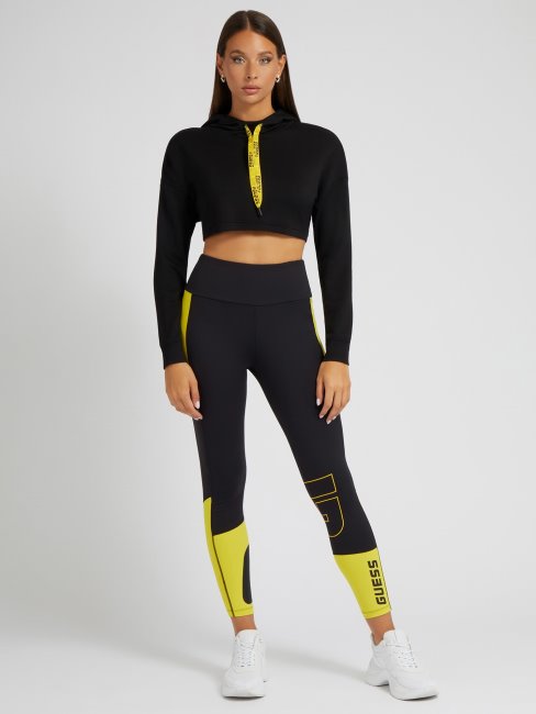 Noir Guess Acheter Le Look Nouvelle Tendance