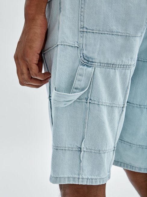 Guess Court Et Jean Gris