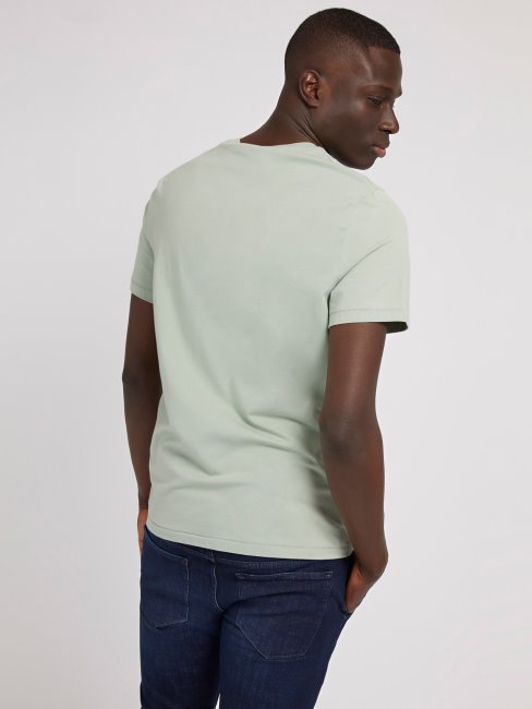 Tee Shirt Guess Vert Clair à Logo Sur Le Devant