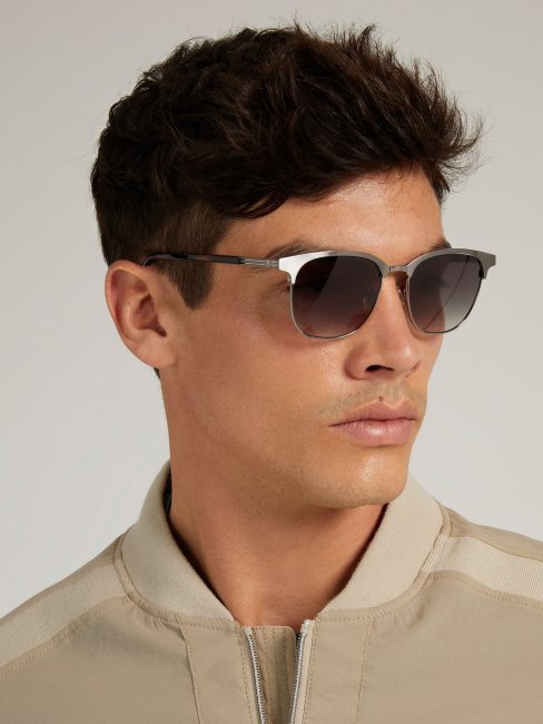 Lunettes De Soleil Browline Modèle Gris Guess