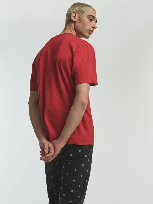 Tee Shirt Rouge Imprimé Placé Guess