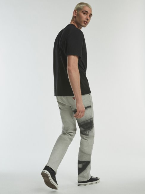 T-shirt Noir Imprimé Sur Le Devant Guess