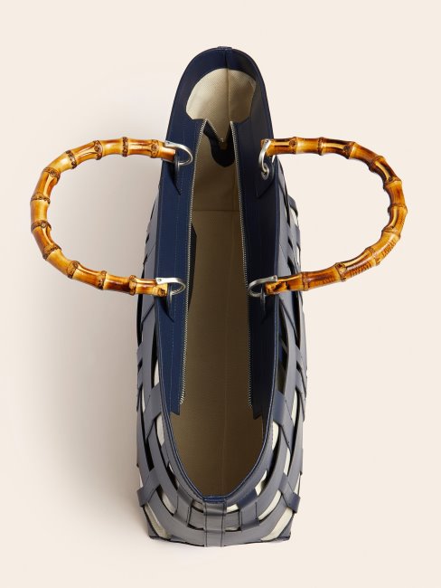 Guess Aida Sac à Main En Cuir Véritable Tissé Bleu