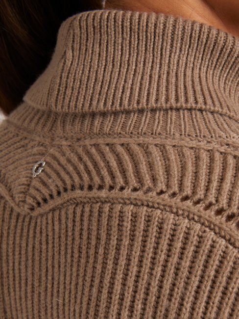 Pull Guess Marron à Col Roulé