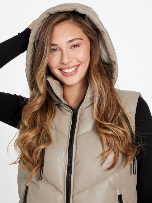 Mocassin Calah Gilet Matelassé En Similicuir Guess