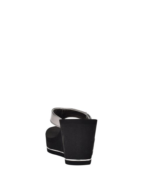 Serpent Gris Devine Tong Plate-forme Résolveur