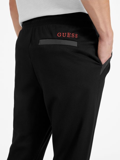 Pantalon De Jogging Takoda Noir Jet Guess