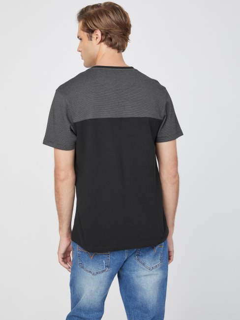 T-shirt Fendu à Blocs De Couleurs Guess Adrian Noir De Jais