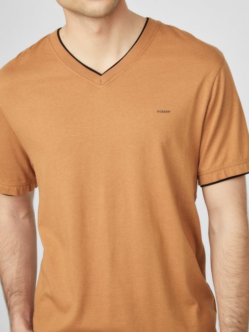 Tee Shirt Guess Armin à Col En V Marron Topaze