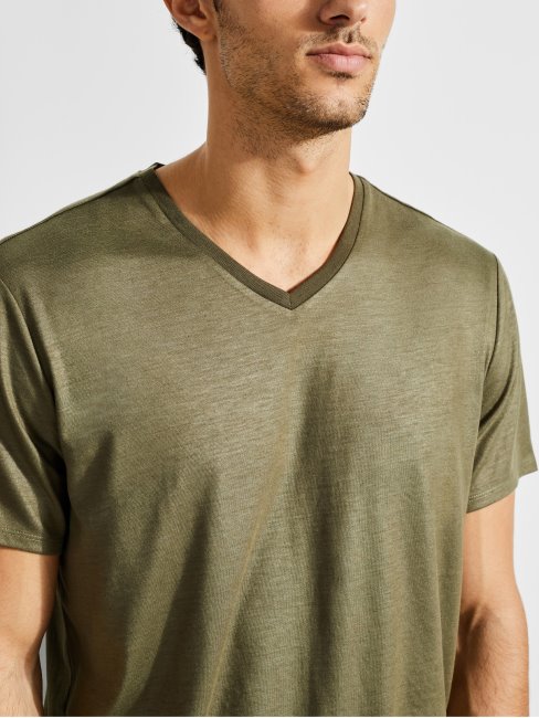 Tee-shirt Mason à Col En V Army Olive Guess