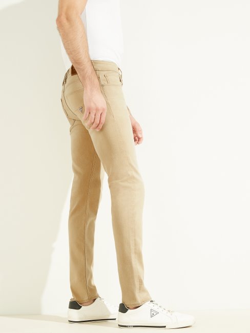 Jeans Fuselés Teints écologiques Jus Caramel Guess